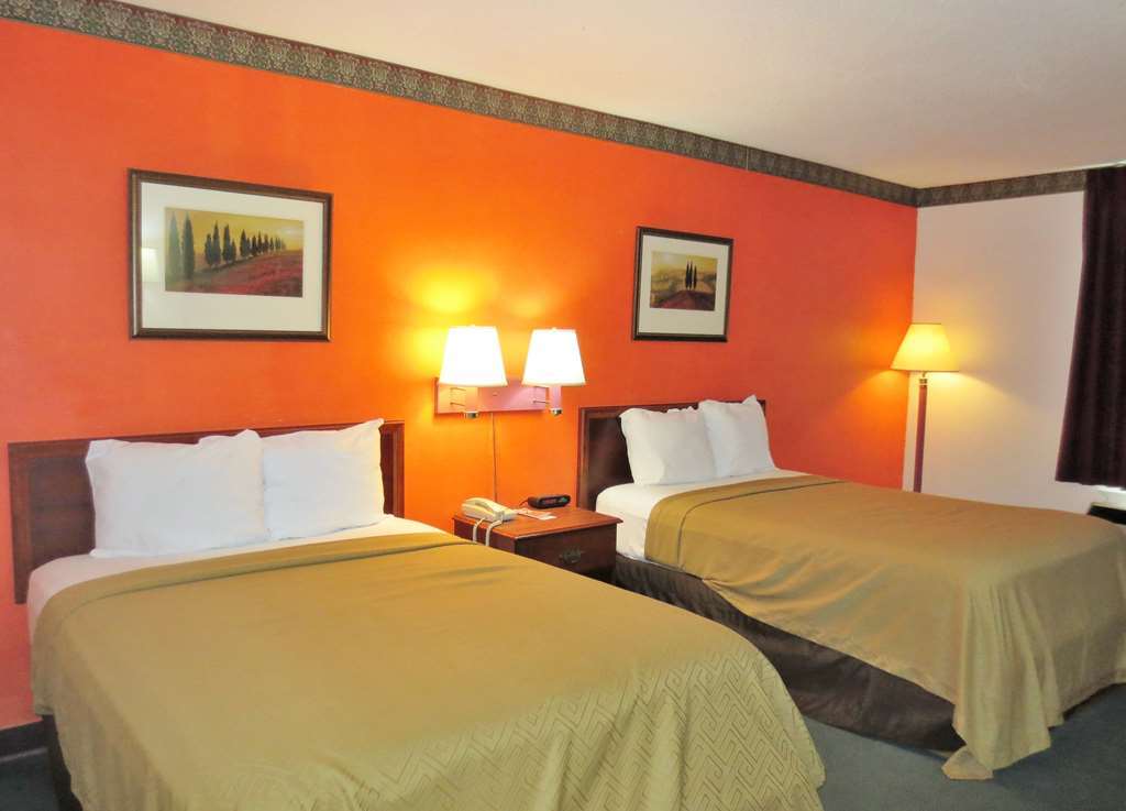 Country Garden & Suites-Benton Habitación foto