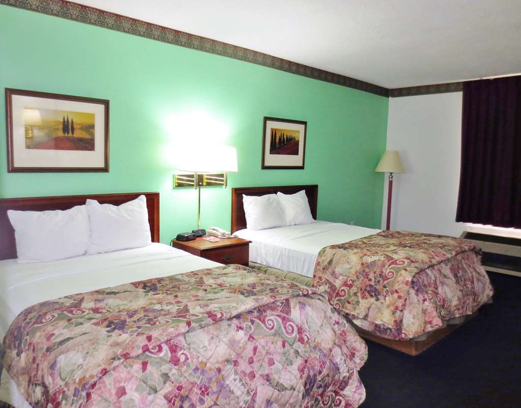 Country Garden & Suites-Benton Habitación foto